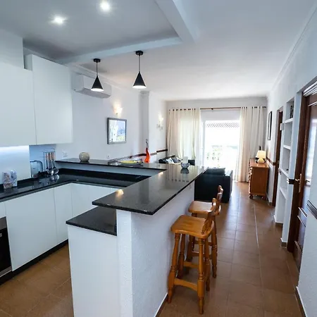Coronado 4 Menyber Apartman
